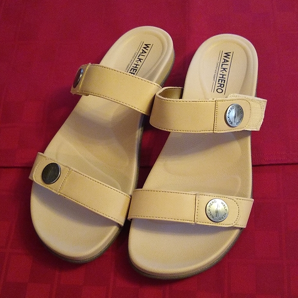 walk hero sandals